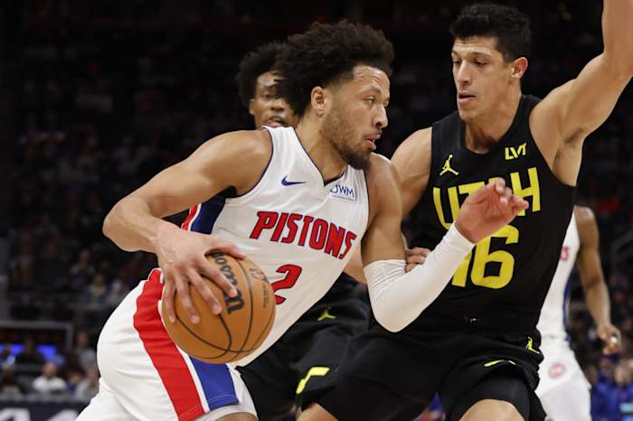 Cade Cunningham guarded by his new Pistons teammate, Simone Fontecchio.